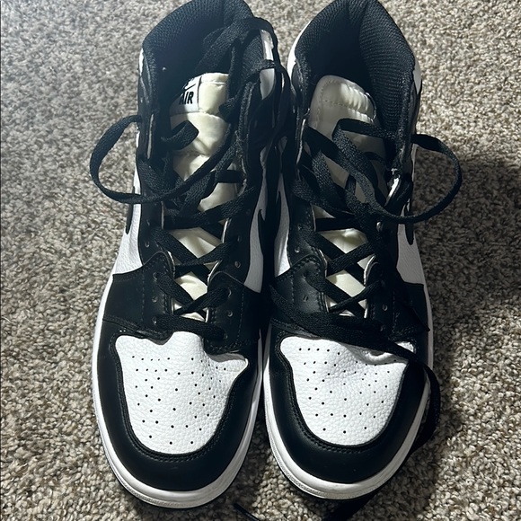 Nike Air Jordan Black and White High